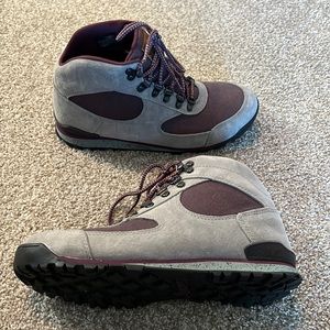 Women’s Danner Jag Boots - Size 8.5 - like new